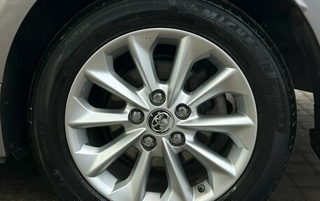 Toyota Corolla, 2019 год, 1 790 000 рублей, 17 фотография