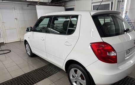 Skoda Fabia II, 2014 год, 999 999 рублей, 3 фотография