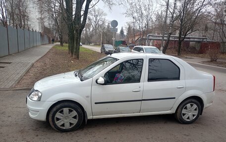 Renault Logan I, 2013 год, 275 000 рублей, 1 фотография
