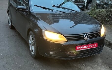 Volkswagen Jetta VI, 2011 год, 759 000 рублей, 1 фотография