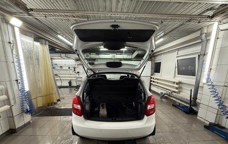 Skoda Fabia II, 2014 год, 999 999 рублей, 19 фотография