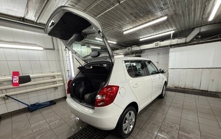 Skoda Fabia II, 2014 год, 999 999 рублей, 20 фотография