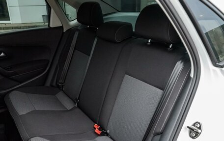 Volkswagen Polo VI (EU Market), 2015 год, 1 050 000 рублей, 10 фотография