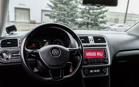 Volkswagen Polo VI (EU Market), 2015 год, 1 050 000 рублей, 7 фотография