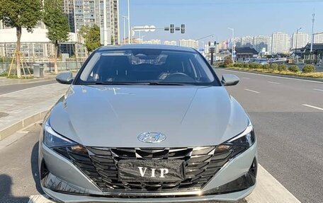 Hyundai Elantra, 2022 год, 1 350 000 рублей, 3 фотография