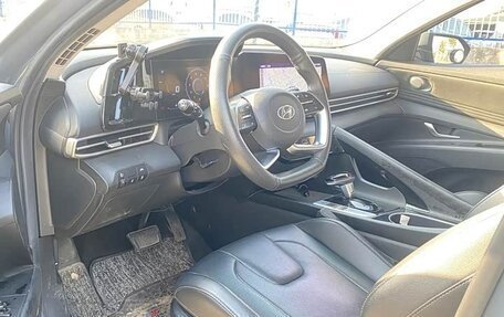 Hyundai Elantra, 2022 год, 1 350 000 рублей, 7 фотография