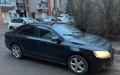 Volkswagen Jetta VI, 2011 год, 759 000 рублей, 2 фотография