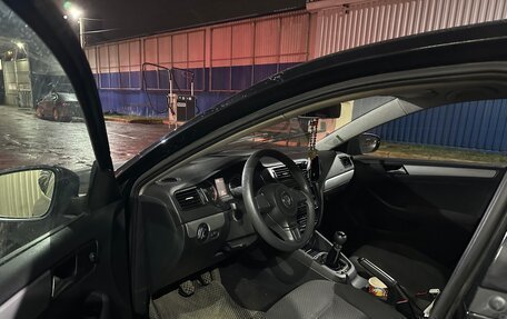 Volkswagen Jetta VI, 2011 год, 759 000 рублей, 5 фотография