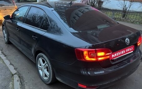 Volkswagen Jetta VI, 2011 год, 759 000 рублей, 3 фотография