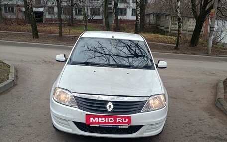 Renault Logan I, 2013 год, 275 000 рублей, 2 фотография