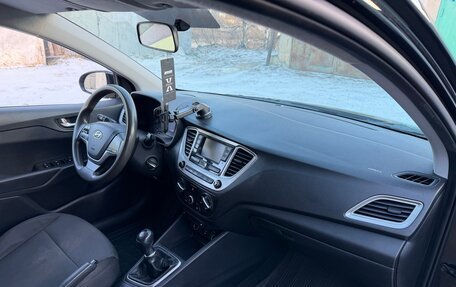Hyundai Solaris II рестайлинг, 2020 год, 800 000 рублей, 9 фотография