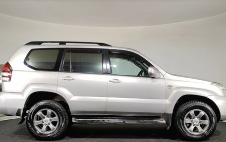 Toyota Land Cruiser Prado 120 рестайлинг, 2004 год, 1 470 000 рублей, 4 фотография