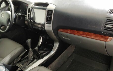 Toyota Land Cruiser Prado 120 рестайлинг, 2004 год, 1 470 000 рублей, 12 фотография