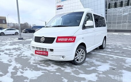 Volkswagen Transporter T5 рестайлинг, 2003 год, 1 130 000 рублей, 1 фотография
