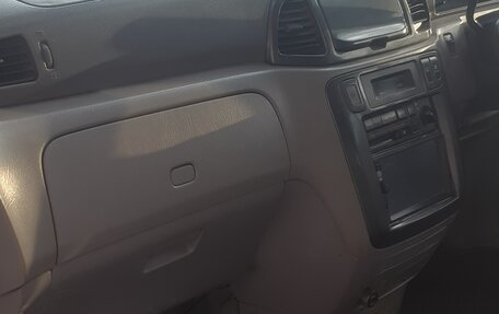 Nissan Liberty, 2000 год, 370 000 рублей, 8 фотография