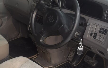 Nissan Liberty, 2000 год, 370 000 рублей, 9 фотография