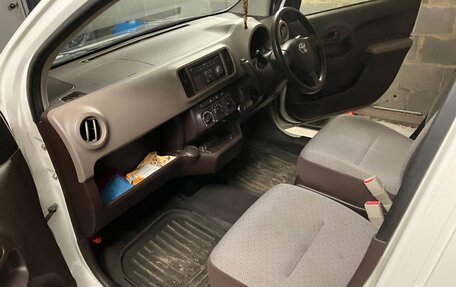 Toyota Passo III, 2015 год, 670 000 рублей, 12 фотография