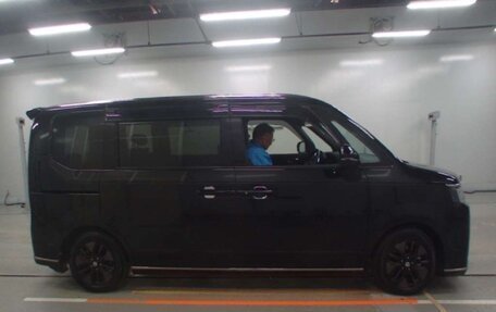 Honda Stepwgn, 2022 год, 2 630 000 рублей, 12 фотография