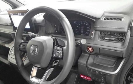 Honda Stepwgn, 2022 год, 2 630 000 рублей, 17 фотография