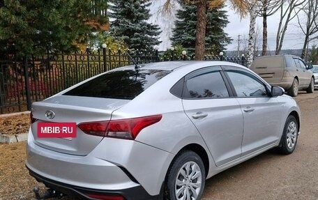 Hyundai Solaris II рестайлинг, 2022 год, 1 850 000 рублей, 4 фотография