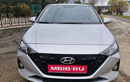 Hyundai Solaris II рестайлинг, 2022 год, 1 850 000 рублей, 7 фотография