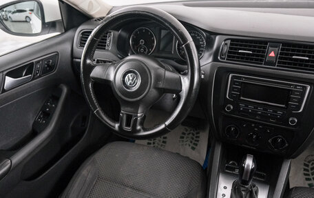 Volkswagen Jetta VI, 2014 год, 899 000 рублей, 10 фотография