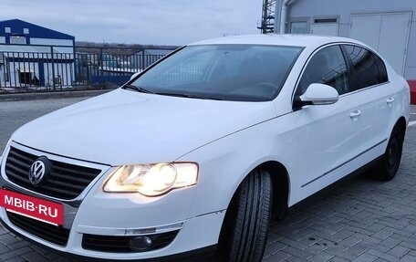 Volkswagen Passat B6, 2008 год, 920 000 рублей, 2 фотография