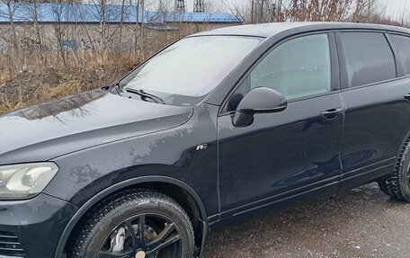 Volkswagen Touareg III, 2011 год, 1 550 000 рублей, 1 фотография