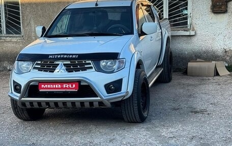 Mitsubishi L200 IV рестайлинг, 2012 год, 1 550 000 рублей, 1 фотография