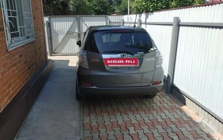 Honda Fit Shuttle I рестайлинг, 2012 год, 855 000 рублей, 3 фотография