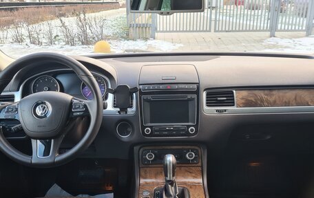 Volkswagen Touareg III, 2015 год, 2 490 000 рублей, 9 фотография
