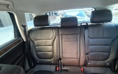 Volkswagen Touareg III, 2015 год, 2 490 000 рублей, 10 фотография