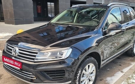 Volkswagen Touareg III, 2015 год, 2 490 000 рублей, 2 фотография