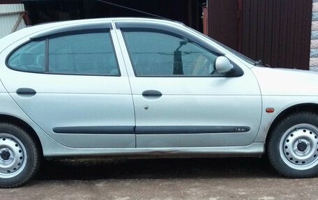 Renault Megane II, 2001 год, 250 000 рублей, 2 фотография