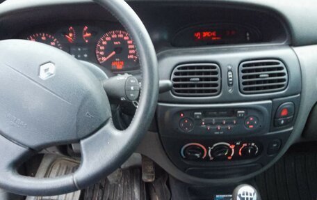 Renault Megane II, 2001 год, 250 000 рублей, 9 фотография