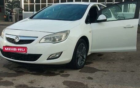 Opel Astra J, 2012 год, 460 000 рублей, 2 фотография