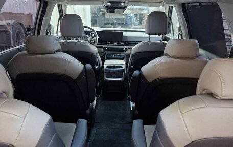 KIA Carnival, 2024 год, 6 900 000 рублей, 7 фотография