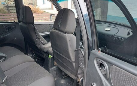 Chevrolet Niva I рестайлинг, 2012 год, 600 000 рублей, 4 фотография