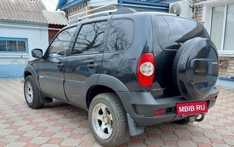 Chevrolet Niva I рестайлинг, 2012 год, 600 000 рублей, 2 фотография