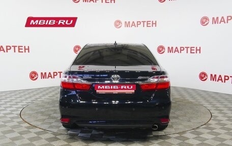 Toyota Camry, 2017 год, 2 250 000 рублей, 6 фотография