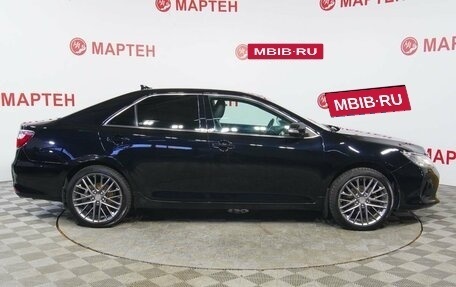 Toyota Camry, 2017 год, 2 250 000 рублей, 4 фотография