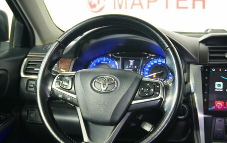 Toyota Camry, 2017 год, 2 250 000 рублей, 17 фотография