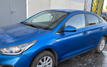 Hyundai Solaris II рестайлинг, 2017 год, 1 170 000 рублей, 1 фотография