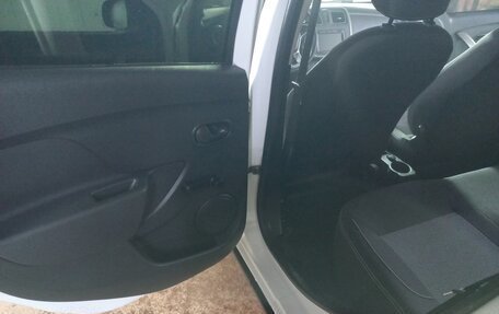 Renault Logan II, 2022 год, 1 250 000 рублей, 8 фотография