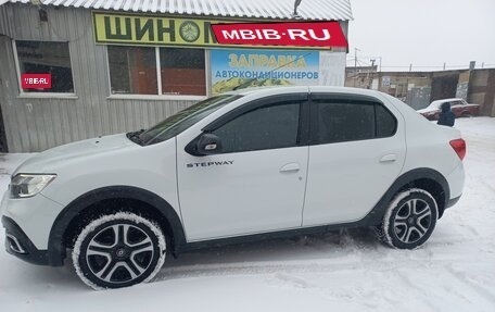 Renault Logan II, 2022 год, 1 250 000 рублей, 3 фотография