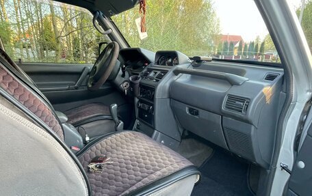 Mitsubishi Pajero III рестайлинг, 1999 год, 550 000 рублей, 23 фотография