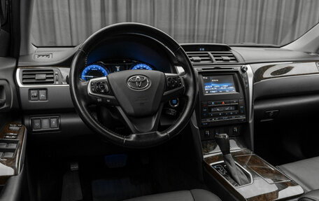 Toyota Camry, 2016 год, 2 140 000 рублей, 9 фотография