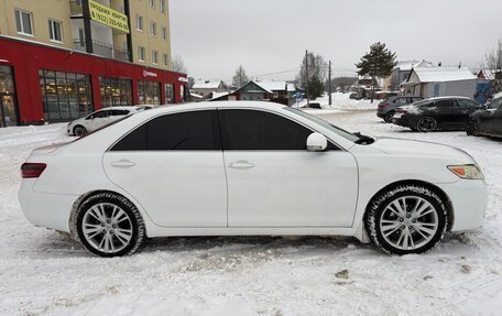 Toyota Camry, 2010 год, 1 170 000 рублей, 3 фотография