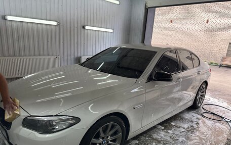 BMW 5 серия, 2014 год, 2 100 000 рублей, 18 фотография