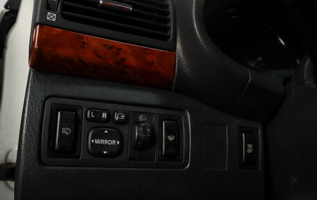 Toyota Avensis III рестайлинг, 2005 год, 639 000 рублей, 9 фотография